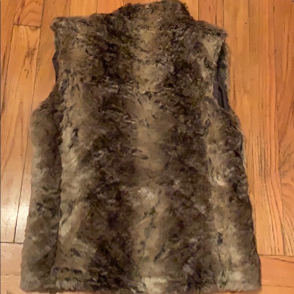 Vest - Picture 4 of 4